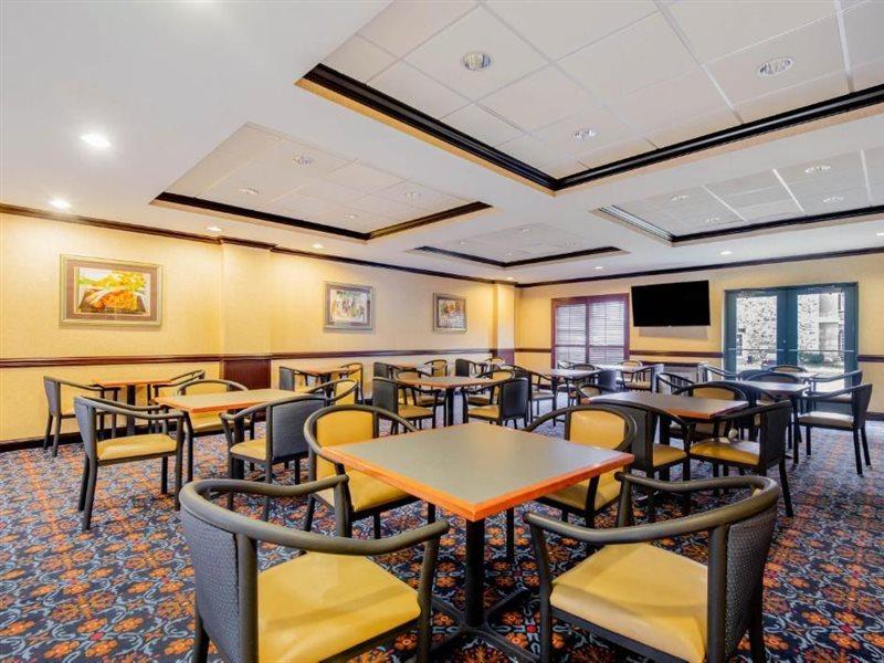 מלון מאונט לאורל La Quinta By Wyndham Mt. Laurel - Philadelphia מראה חיצוני תמונה