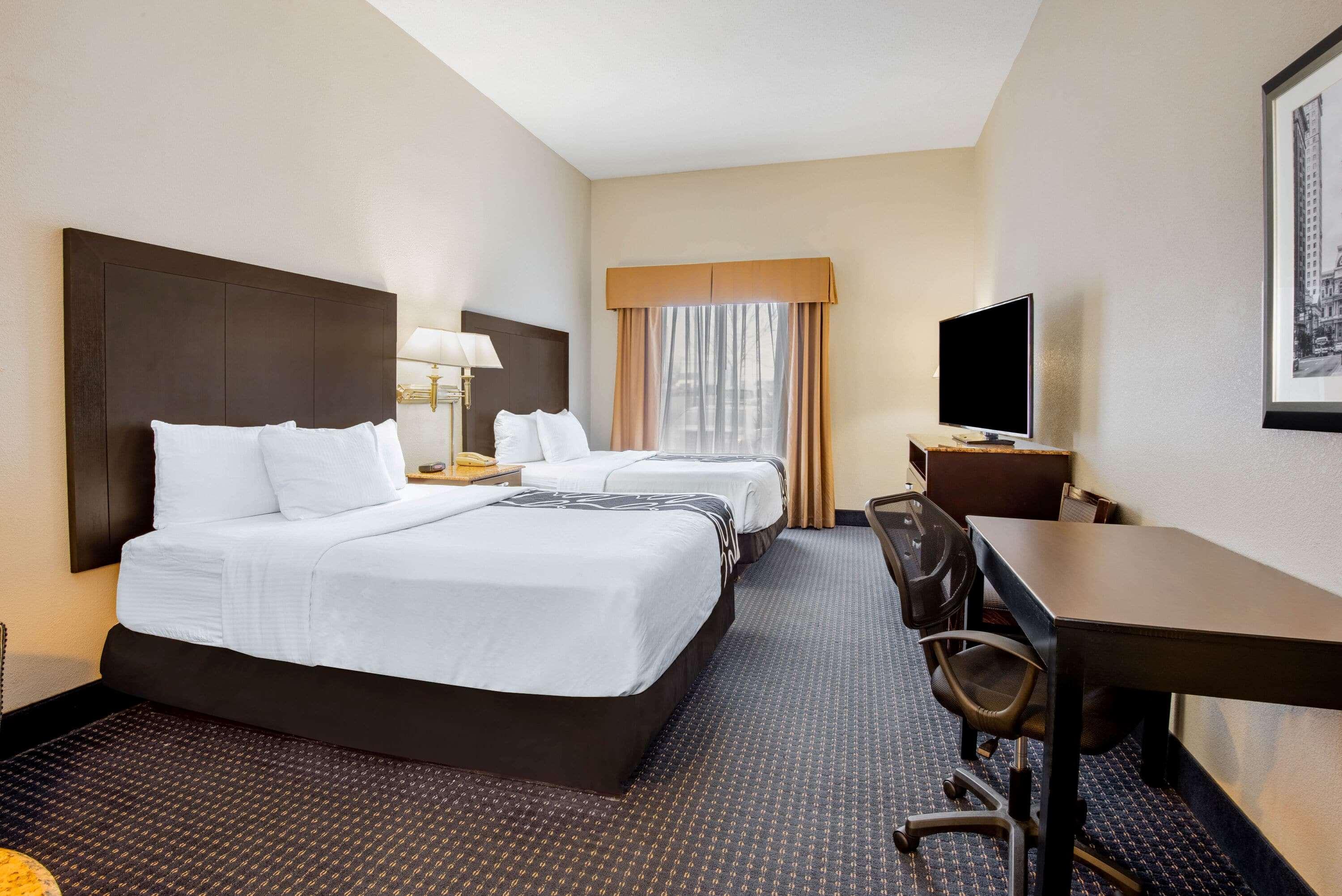 מלון מאונט לאורל La Quinta By Wyndham Mt. Laurel - Philadelphia מראה חיצוני תמונה