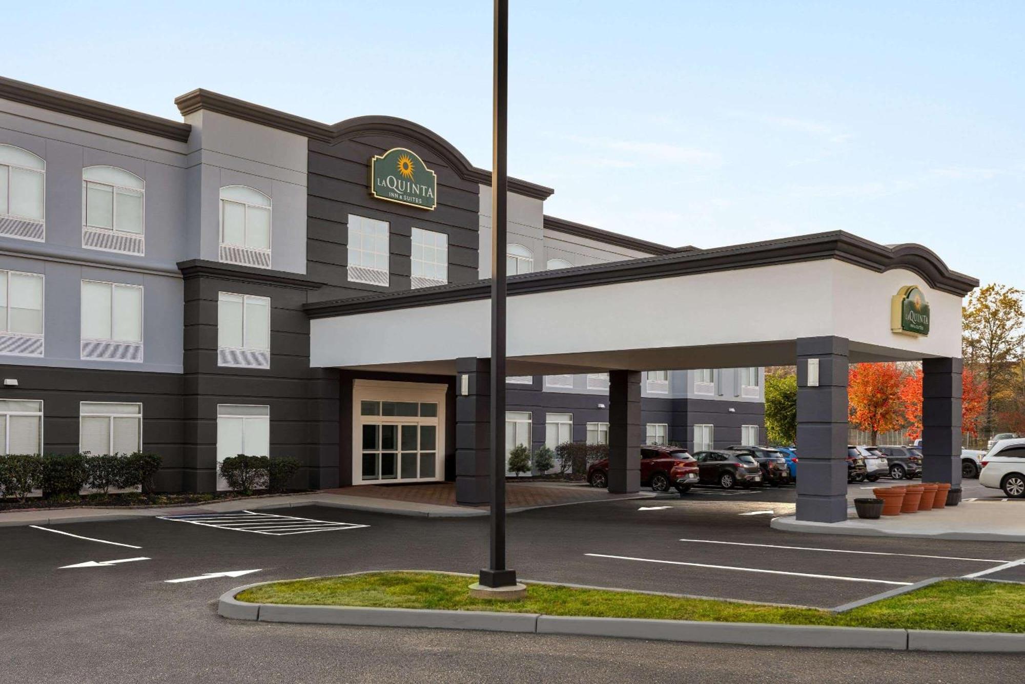מלון מאונט לאורל La Quinta By Wyndham Mt. Laurel - Philadelphia מראה חיצוני תמונה